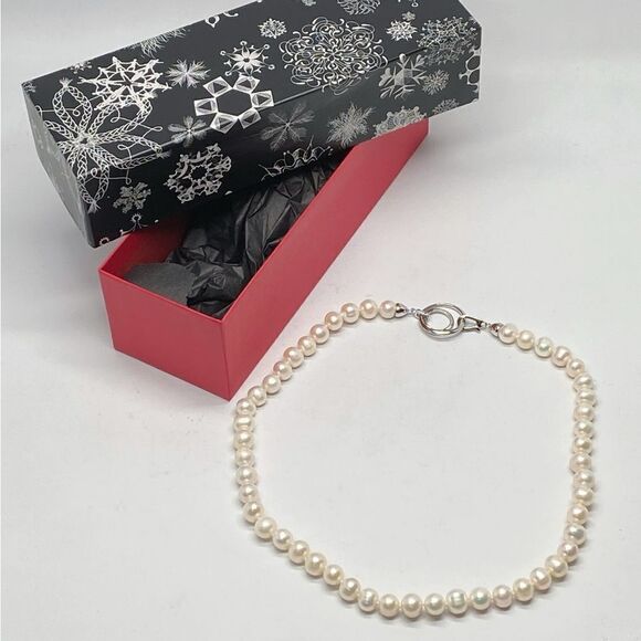 Majorica Pearl-Strand Necklace with Crystal Embellished Clasp - Picture 1 of 10